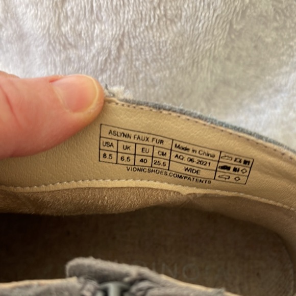 Vionic Aslynn zip up suede boots 8.5 - Picture 2 of 5